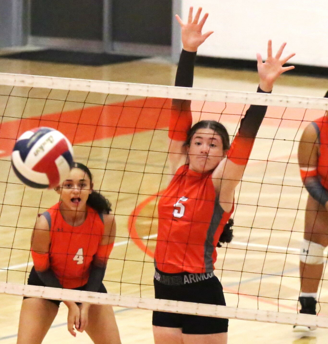 Lady Jacket Jadelyn Marshall’s work at the net helped to secure a straight-set win over Gladewater.